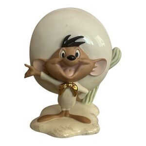 Speedy Gonzales Figurine with Sombrero